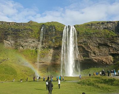 Bilaterala_studijski-obisk_Islandija_Mogocni-slap-Seljandfoss-Katla-Geopark