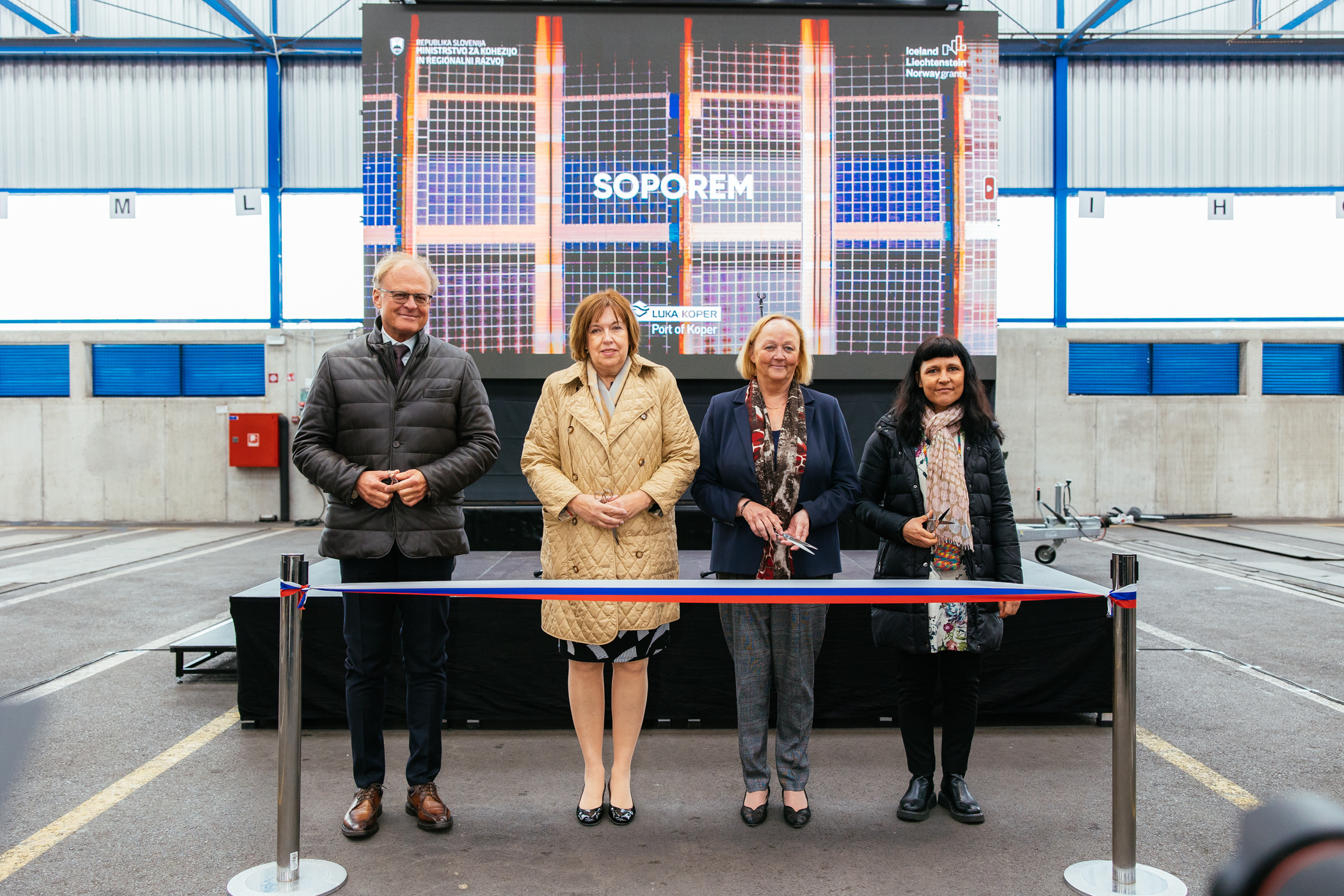 From left to right are CEO of the Riko company, Janez Škrabec, President of the Management Board of the Port of Koper, Nevenka Kržan, Ambassador of the Kingdom of Norway, H.E. Trine Skymoen, Head of the Financial Mechanisms Sector at the Ministry of Cohesion and Regional Development, Jadranke Plut before the ribbon cutting ceremony.